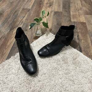 LOGO by Lori Goldstein 7.5 Black Leather Suede Croc Embossed Sharon Ankle Boots
